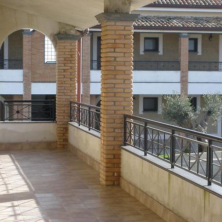 הוילה San Nicola Manfredi La Vecchia Torre מראה חיצוני תמונה